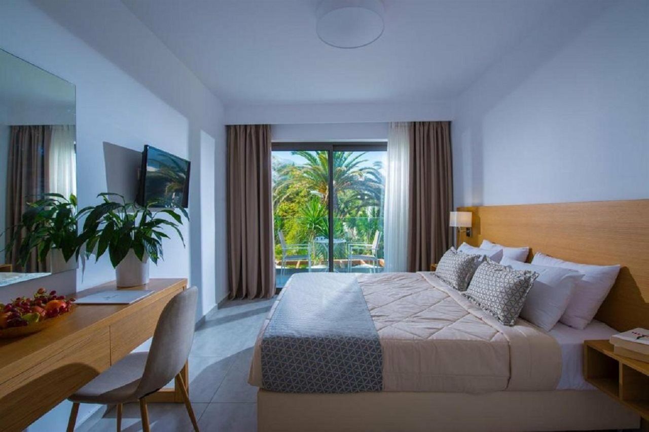 Cretan Beach Resort (Adults Only) Paralia Kourna Экстерьер фото